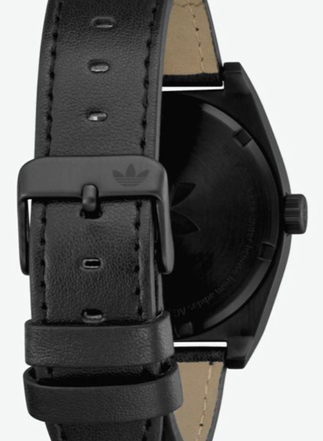 Men's Leather Analog Watch Z05-756-00 - 38 mm - Black